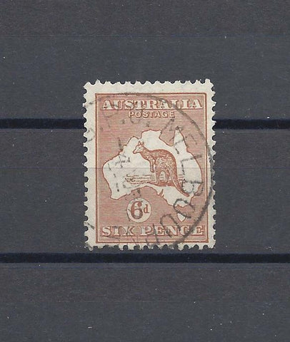 AUSTRALIA 1931/36 SG 132 USED Cat £42